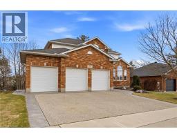 20 COTTONWOOD Crescent - 2