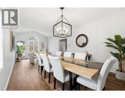 20 COTTONWOOD Crescent - 24