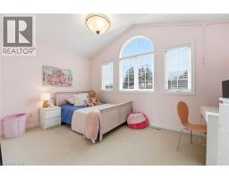 20 COTTONWOOD Crescent - 29