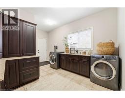 20 COTTONWOOD Crescent - 38