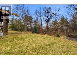 20 COTTONWOOD Crescent - 42