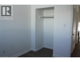 71 NICKOLAS Crescent - 11