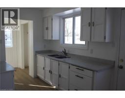 71 NICKOLAS Crescent - 17