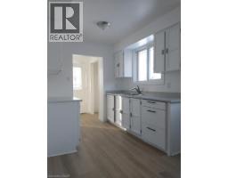 71 NICKOLAS Crescent - 3