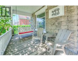 333 BARBER Avenue N - 2