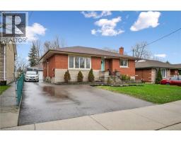 223 CONNAUGHT Street - 4