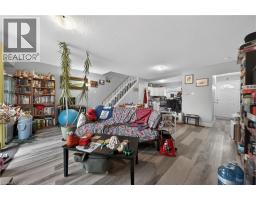 144 JANSEN Avenue UnitNo. 10 - 9