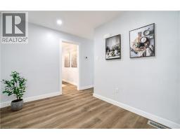 60 LYSANDA Avenue - 14