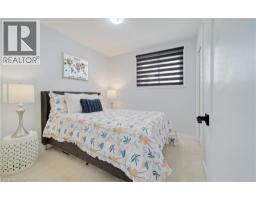 60 LYSANDA Avenue - 17