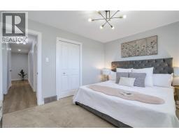 60 LYSANDA Avenue - 21