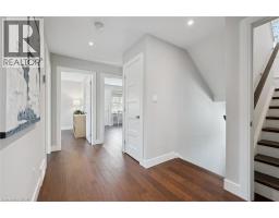 33 ABERDEEN Road N - 21