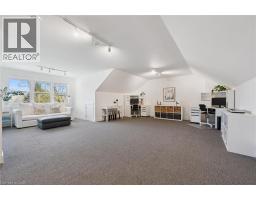 33 ABERDEEN Road N - 32