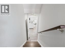 33 ABERDEEN Road N - 35