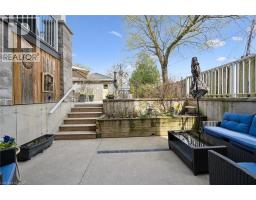 33 ABERDEEN Road N - 44