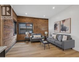 215 WINSTANLEY Street - 11