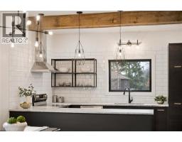 215 WINSTANLEY Street - 14