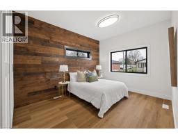 215 WINSTANLEY Street - 21