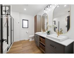 215 WINSTANLEY Street - 26