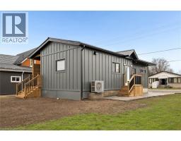 215 WINSTANLEY Street - 32