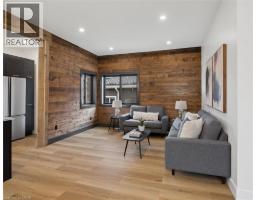 215 WINSTANLEY Street - 9