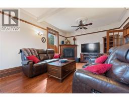 48 TEMPERANCE Street E - 17