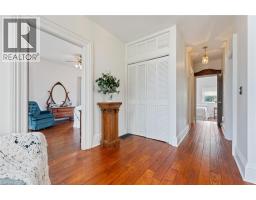 48 TEMPERANCE Street E - 21