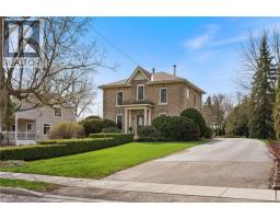 48 TEMPERANCE Street E - 4