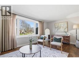 111 SELKIRK Drive - 1