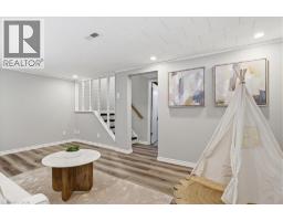 111 SELKIRK Drive - 24