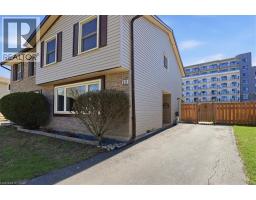 111 SELKIRK Drive - 3