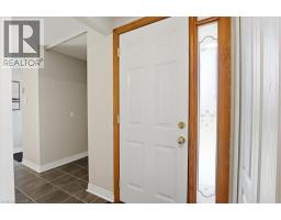 111 SELKIRK Drive - 5