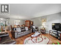 98 BEASLEY Crescent - 15