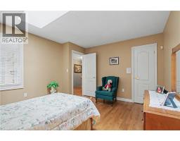 98 BEASLEY Crescent - 22