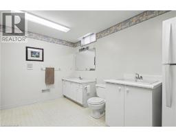 98 BEASLEY Crescent - 29