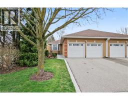 98 BEASLEY Crescent - 3