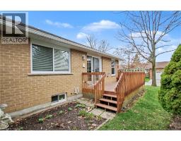 98 BEASLEY Crescent - 30