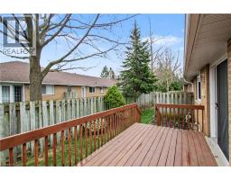 98 BEASLEY Crescent - 31