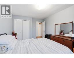 20 AMBER Street - 13