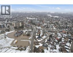 20 AMBER Street - 39