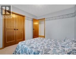 35 SOUTHVIEW Crescent - 37