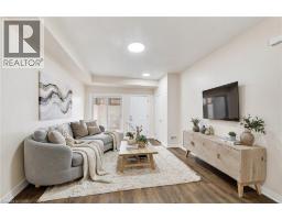 25 ISHERWOOD Avenue UnitNo. 57 - 5