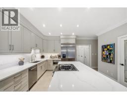 653 GLEN MORRIS Road W - 14