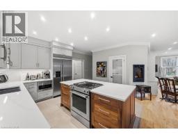 653 GLEN MORRIS Road W - 16