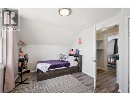 6 SECOND Avenue - 16