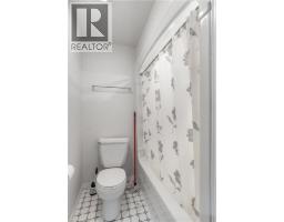 9A HAMPTON Street - 32