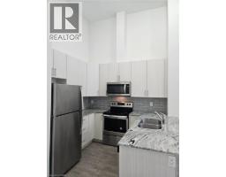 100 GARMENT Street UnitNo. 211 - 4