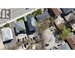 16 COLUMBIA Street W - 15