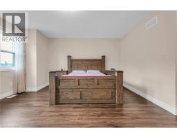 48 CASH Crescent - 18