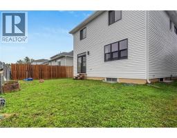 48 CASH Crescent - 32