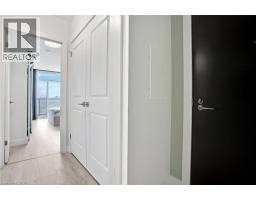 15 GLEBE Street UnitNo. 802 - 10